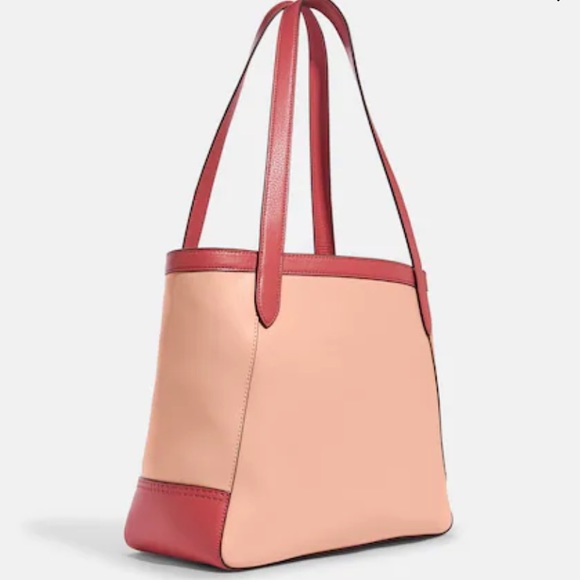 NWT Coach tote, lovely colors and design - Picture 4 of 15